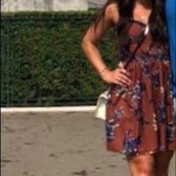 Dress - Picture 4 of 4